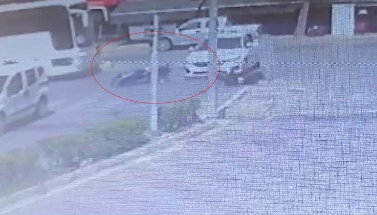 Kavşakta otomobille çarpışan motosiklet sürücüsü ölümden döndü