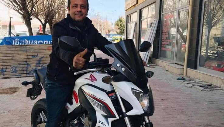 Tarlaya uçan motosikletin sürücüsü hayatını kaybetti