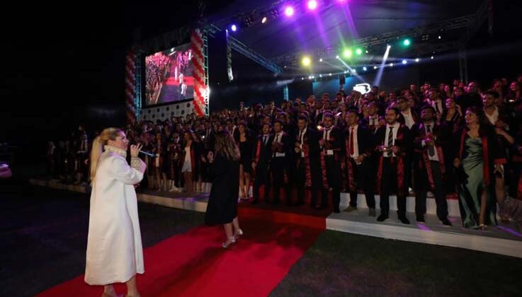 Tıp Fakültesi’nden 278 öğrenci yemin ederek hekim oldu