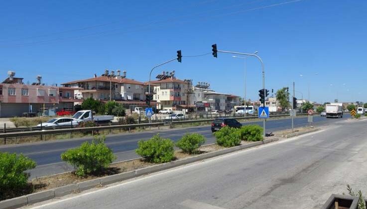 Otobüsle çarpışan motosikletin genç sürücüsü hayatını kaybetti