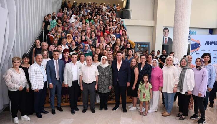 Kepez’in 12. Geleneksel AKMEK Yıl Sonu Sergisi açıldı