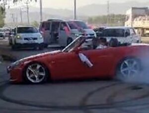 Polis noktası önündeki drift pahalıya mal oldu