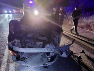 Takla atan otomobilde bulunan 4 kişi yaralandı