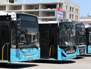 Antalya’da 24 bin TL maaşla toplu ulaşım şoförü aranıyor