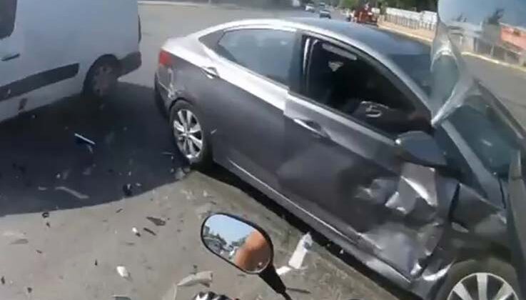 Eşiyle birlikte ölümden döndü, o anlar kask kamerasına yansıdı