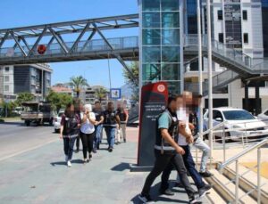 Piramit satış sistemiyle para toplayıp vatandaşı 500 milyon TL dolandırdılar