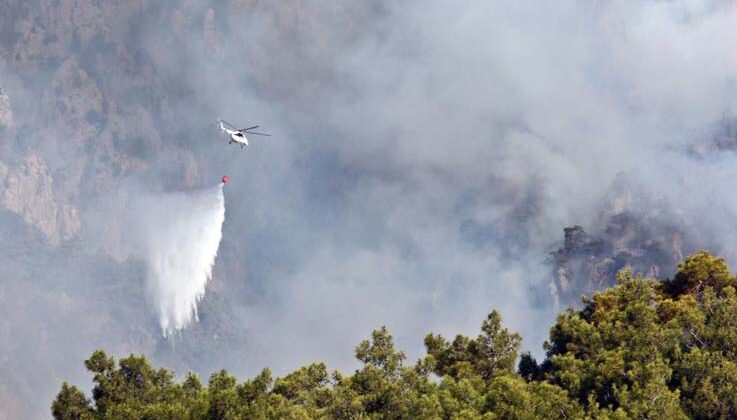 Kemer’de orman yangını 37’inci saatinde devam ediyor