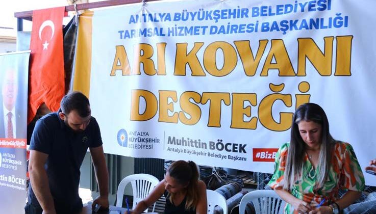 Antalya Büyükşehir Belediyesi’nden üreticilere kovan desteği