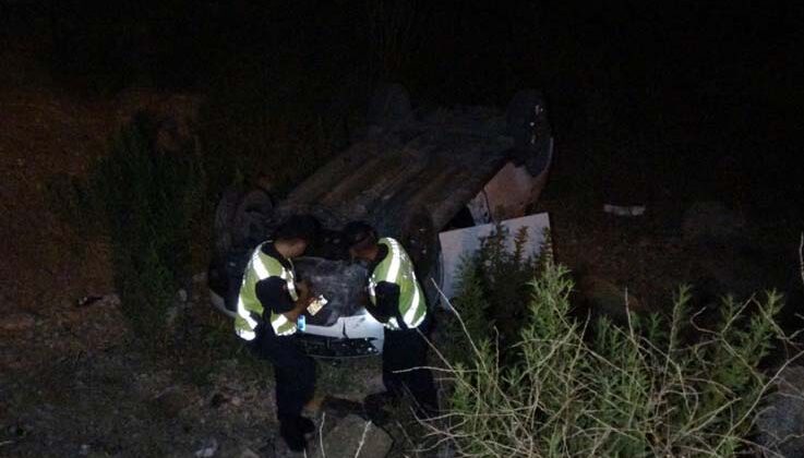Antalya’da otomobil kaza sonrası 7 metreden uçarak ters döndü: 4 yaralı