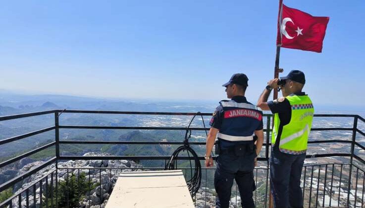 Serik’te jandarma orman denetimlerini sıklaştırdı