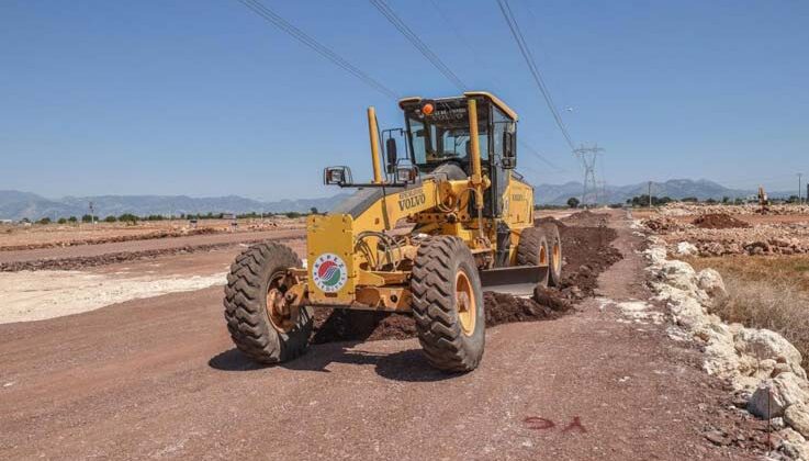 Kepez Belediyesi’nden esnaf sitesine yol desteği