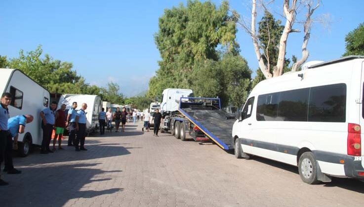 Antalya’da zabıtadan karavan operasyonu