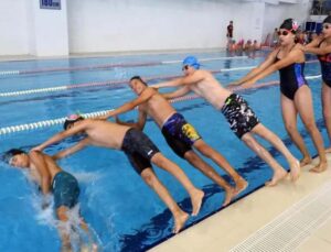 Kepez Belediyesi Spor Kulübü antrenörleri, kendi sporcularını yetiştiriyor