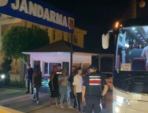 Manavgat’ta çalışma izni olmayan 29 yabancı uyruklu şahıs yakalandı