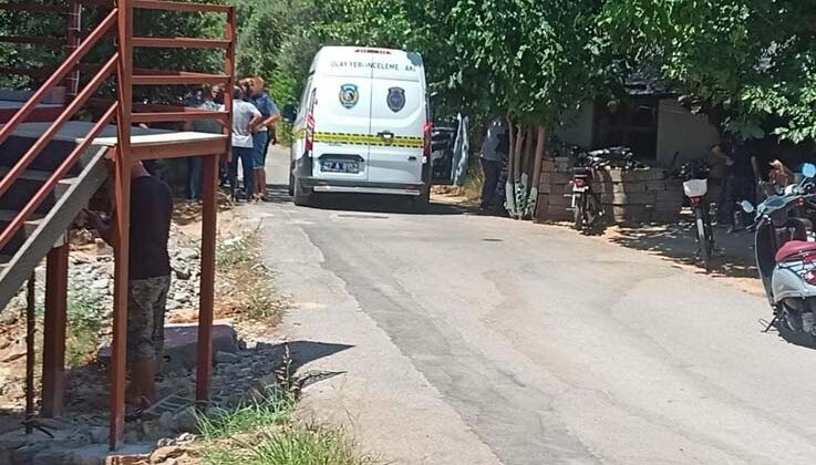 Antalya’da cinnet geçiren şahıs önce eşini, sonra kendini öldürdü