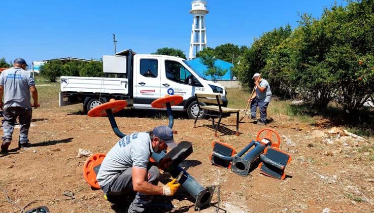 Büyükşehir’den Serik’in mahallelerine spor aletleri