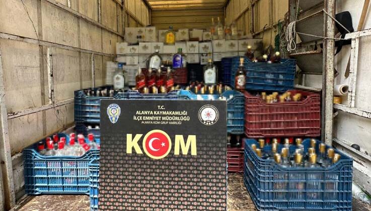 Antalya’da 2 bin 550 litre sahte alkol ele geçirildi