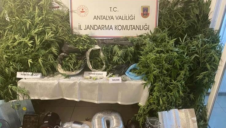 Jandarmadan uyuşturucu tacirlerine geçit yok