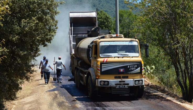 Hacıoğlan ve Sarıbelen grup yolunda asfalt çalışması