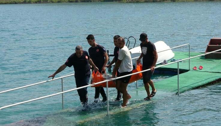 İngiliz turist yüzmek için girdiği ırmakta çevredekilerin gözü önünde can verdi