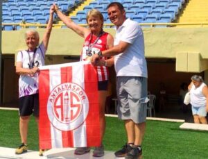 Türkiye Masterler Şampiyonası’na Antalyaspor damga vurdu