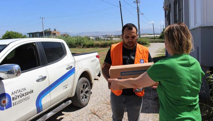 Büyükşehirin, glutensiz gıda yardımı sürüyor