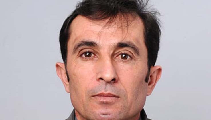 Evinde tüfekle göğsünden vurulmuş halde ölü olarak bulundu