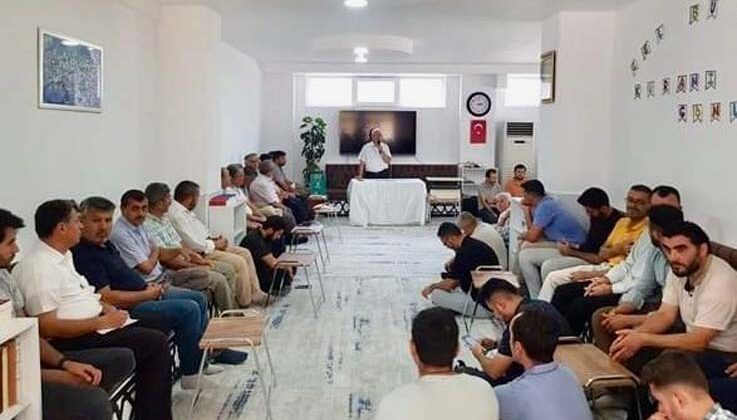 Deprem bölgesinde görev yapan müftülük personellerine başarı belgesi