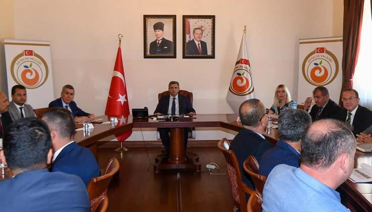 Vali Şahi’nden, yurt talimatı
