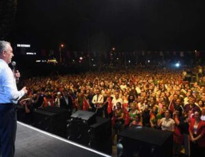 Antalya’nın ilçelerinde Zafer Bayramı coşkusu