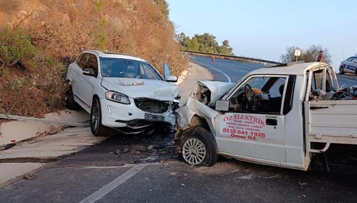 Hatalı sollama kaza getirdi: 4 yaralı