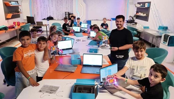 Kepez’de geleceğin teknoloji liderleri yetişiyor
