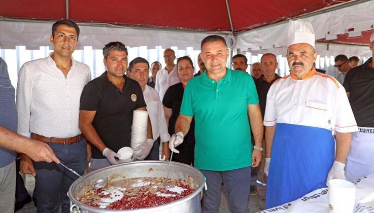 Alanya Belediyesi 5 bin kişilik aşure dağıttı
