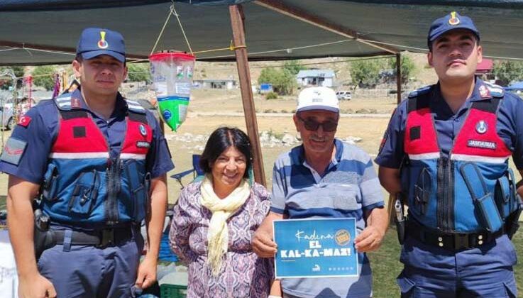 Jandarma şenlikte “kadına şiddette” dikkat çekti