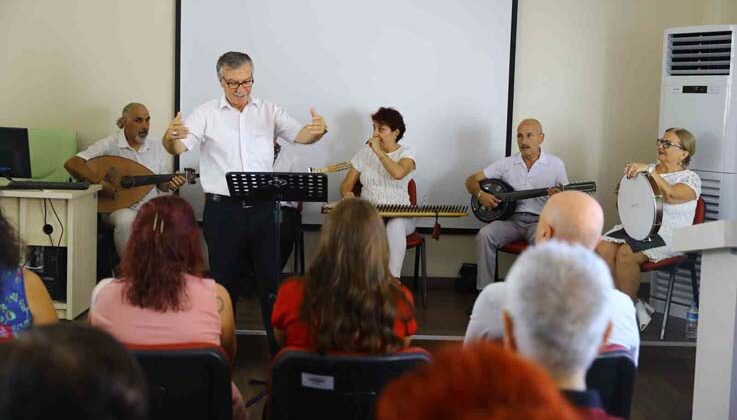 Dünya Alzheimer Günü Mavi Ev’de kutlandı