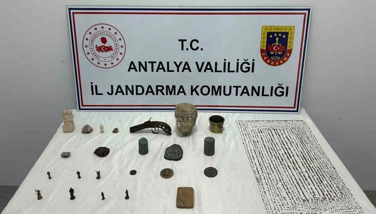 Hitit ve Roma dönemine ait paraları satarken yakalandı