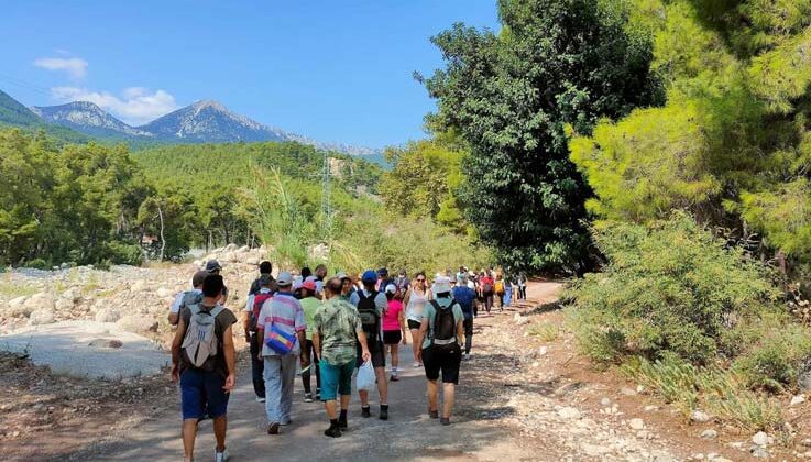 Yeşilçam yolunda doğa yürüyüşü