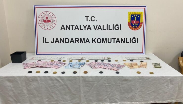 Kemer’de kumar oynayan 6 şüpheliye jandarmadan suçüstü