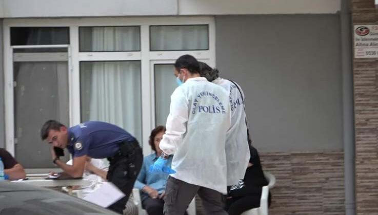 Yaşlı adam evinde ölü bulundu