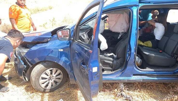 Korkuteli’nde zincirleme kaza: 2’si ağır 6 yaralı