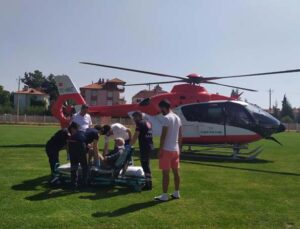 Kalp rahatsızlığı geçiren 81 yaşındaki adam hava ambulansla sevk edildi