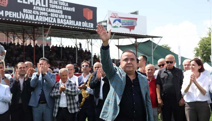 Başkan Böcek’ten Elmalı’ya güreş sahası sözü