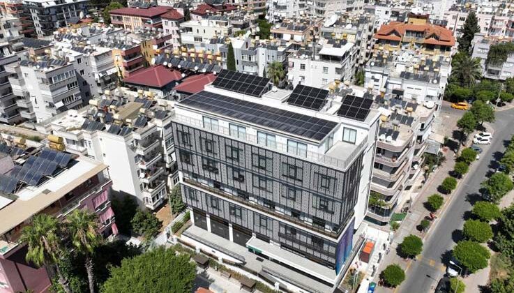 Alanya Belediyesi enerjisini güneşten almaya devam ediyor
