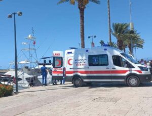 Denizde boğulma tehlikesi geçiren Kuzey İrlandalı turist yaşamını yitirdi