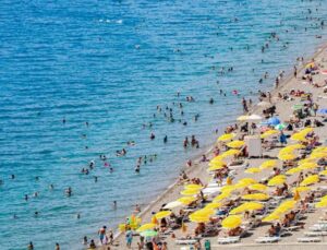 Antalya’da Eylül sıcakları: Termometreler 38 dereceyi gördü