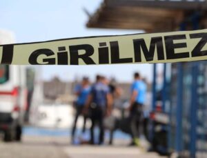 Genç kadın denizde ölü bulundu