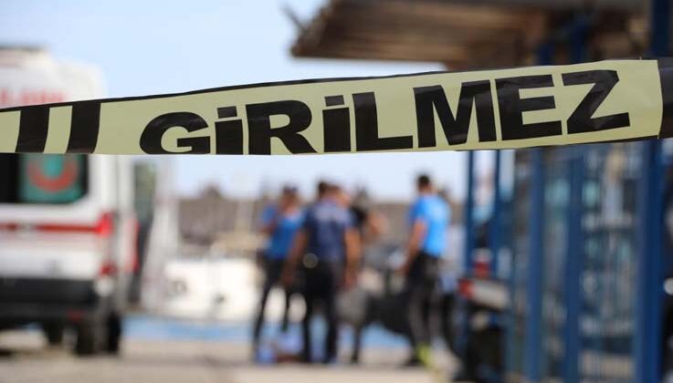 Genç kadın denizde ölü bulundu
