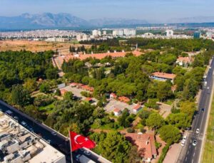 Antalya’nın eski fabrikaları artık bilgi üretiyor