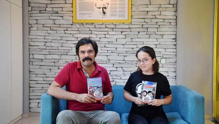 13 yaşında iki kitap yazıp belediye kütüphanesine hediye etti