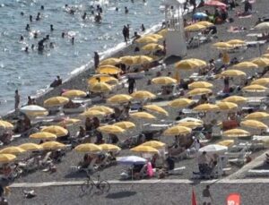 Antalya’da eylül ayının sonunda yaz havası: Sıcaklık 40 dereceyi gördü